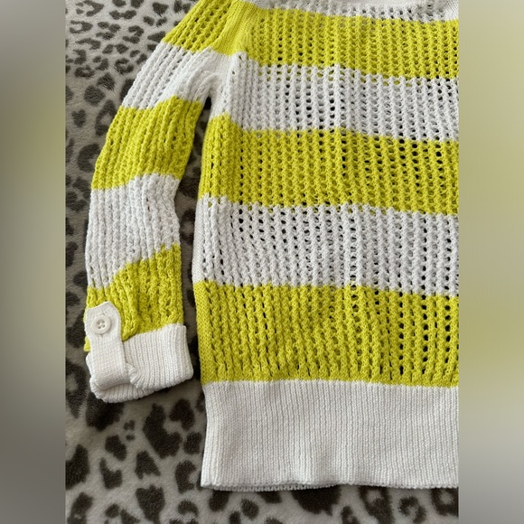 GapKids Striped Open Weave Sweater in Yellow & White Size Small 6 7 - Picture 7 of 17
